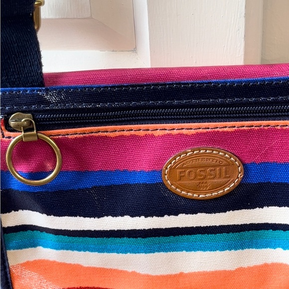 Fossil Coated Canvas Multi Striped Flap Closure Crossbody - Picture 2 of 11